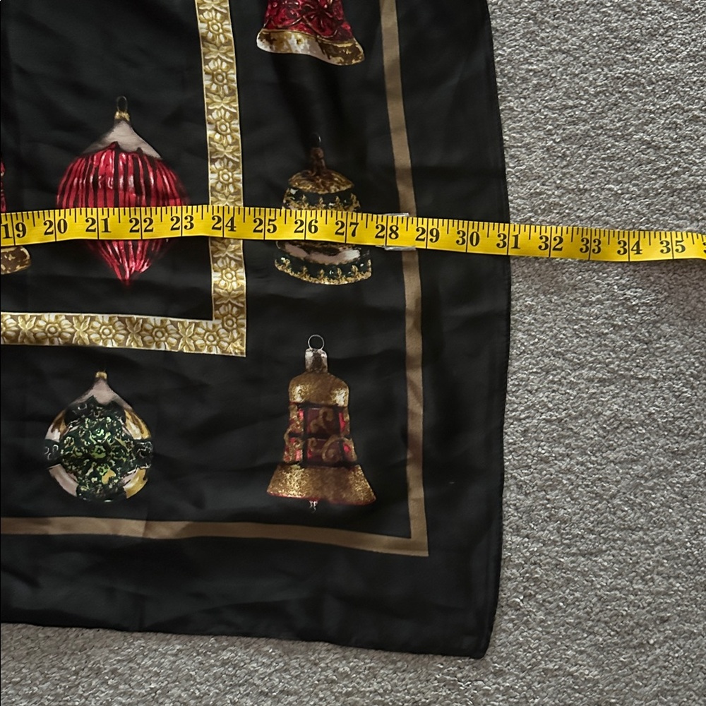 Festive and Patterned Scarves Collection (3) - Picture 2 of 7